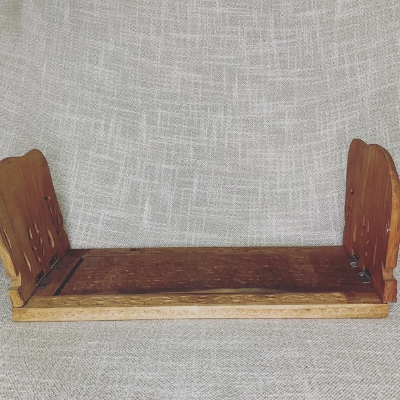 Vintage wood carved elephant expandable book rack. - Picture 3 of 5